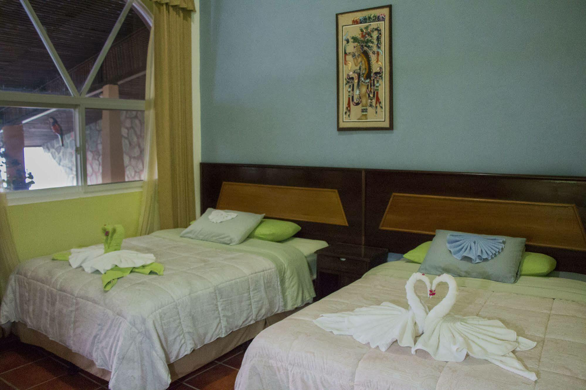 Hotel Ribiera Del Lago Peten Itza San Roman Екстериор снимка