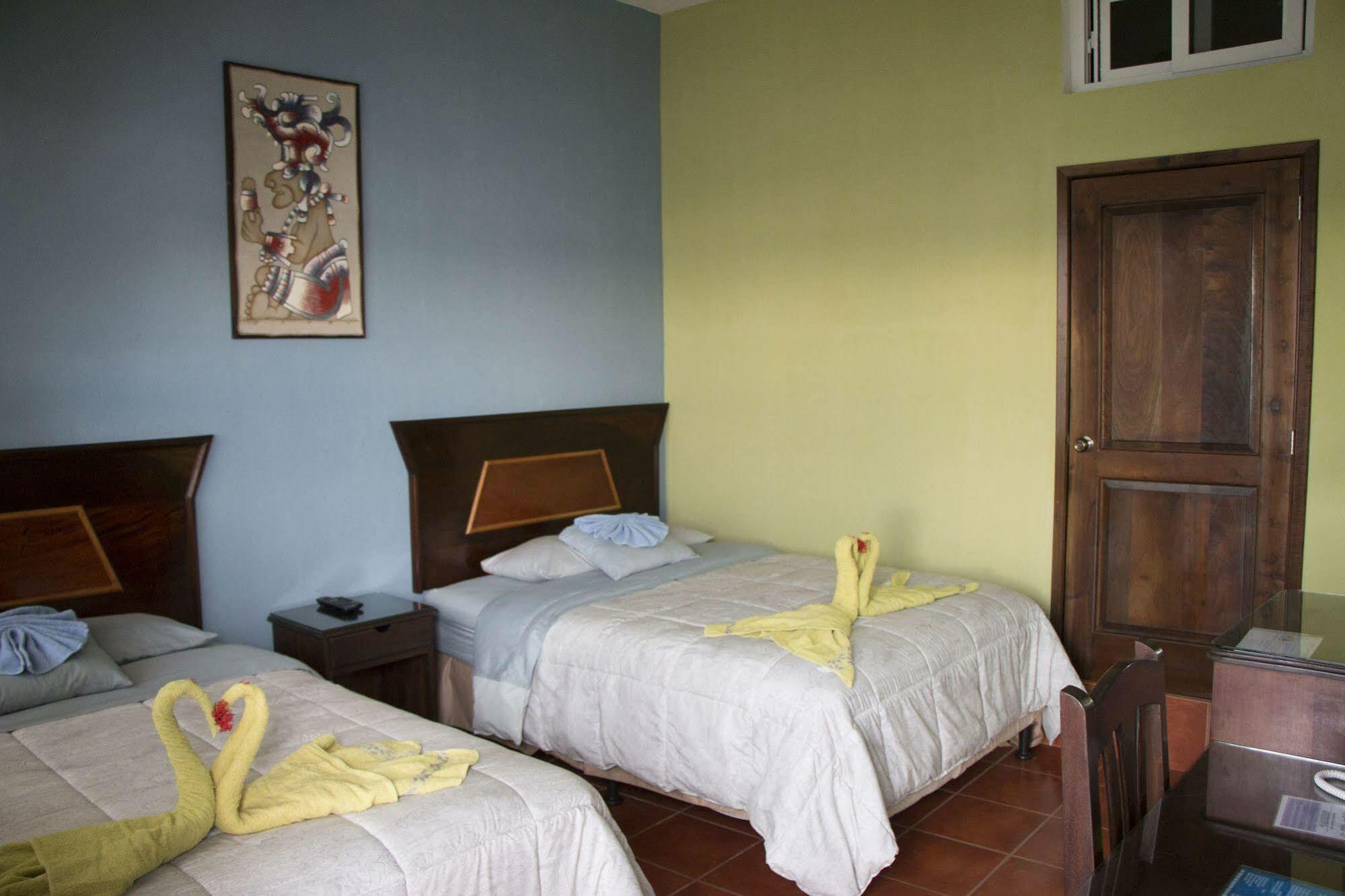 Hotel Ribiera Del Lago Peten Itza San Roman Екстериор снимка