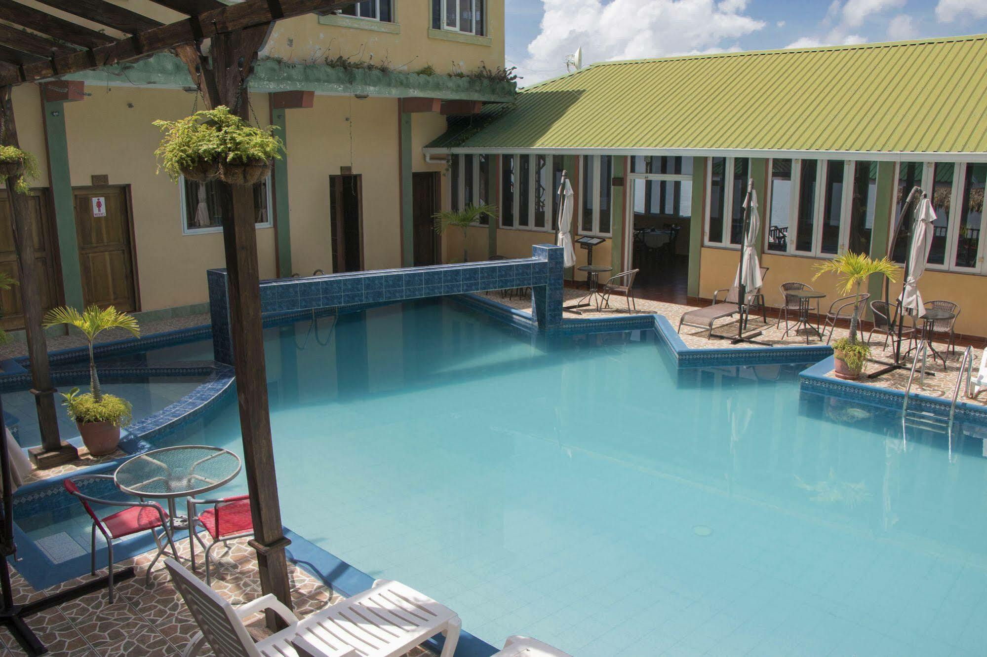 Hotel Ribiera Del Lago Peten Itza San Roman Екстериор снимка