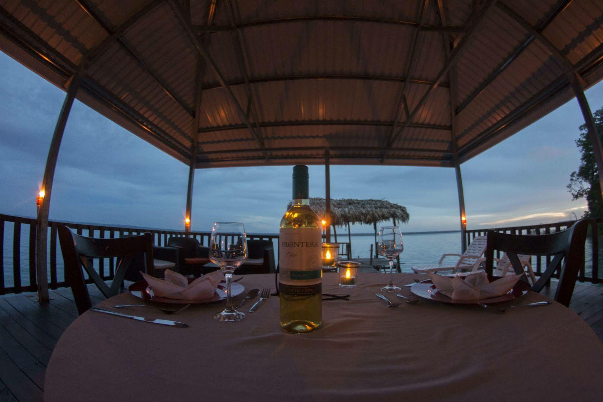 Hotel Ribiera Del Lago Peten Itza San Roman Екстериор снимка